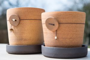 pot de fleur, grès roux, juliette lecuyer, bretagne