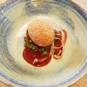 assiette fabriquée sur commande pour un restaurant à Bourg en bresse