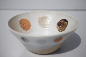 Saladier céramique en grès Terenko, fait main à Vannes dans le Morbihan