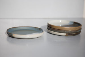 Assiette entrée / dessert grès bleue, juliette lecuyer, céramique, grès, Vannes, Bretagne