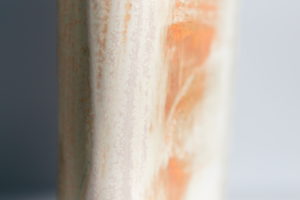 Vase artisanal en grès terra cotta Terenko, fabriqué à Vannes