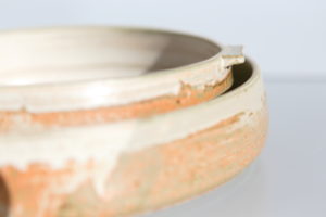 Plat pour cuisson au four artisanal en grès terra cotta Terenko, fait main à Vannes dans le Morbihan