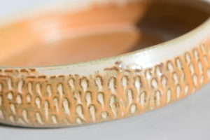 Plat pour cuisson au four en grès terra cotta Terenko, poterie artisanale du Morbihan