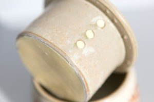 beurrier à eau en grès terra cotta Les Chaleureuses fabriqué par juliette lecuyer à vannes